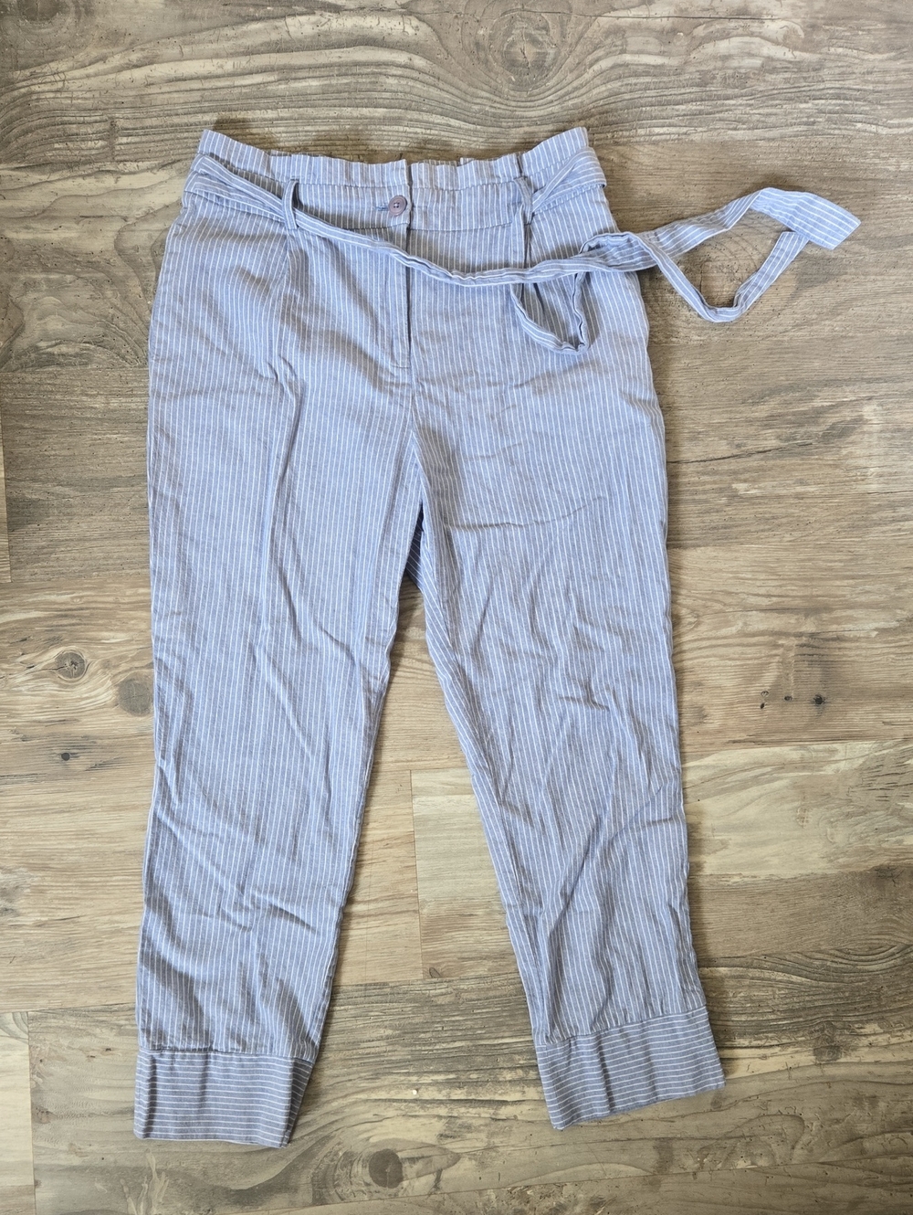 HAVE Blue and White Striped Capris